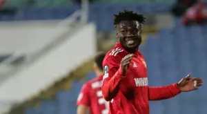 {{ otherArticle[0].article.title }}