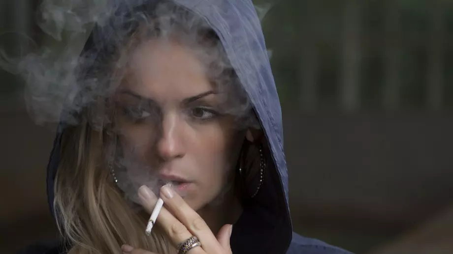 "Евростат": Българите са първи по тютюнопушене в ЕС