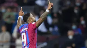 {{ otherArticle[0].article.title }}