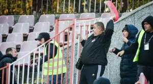 {{ otherArticle[0].article.title }}