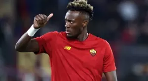 Рома не убеди, но победи ХИК, всичко ще се реши в Рим срещу Лудогорец