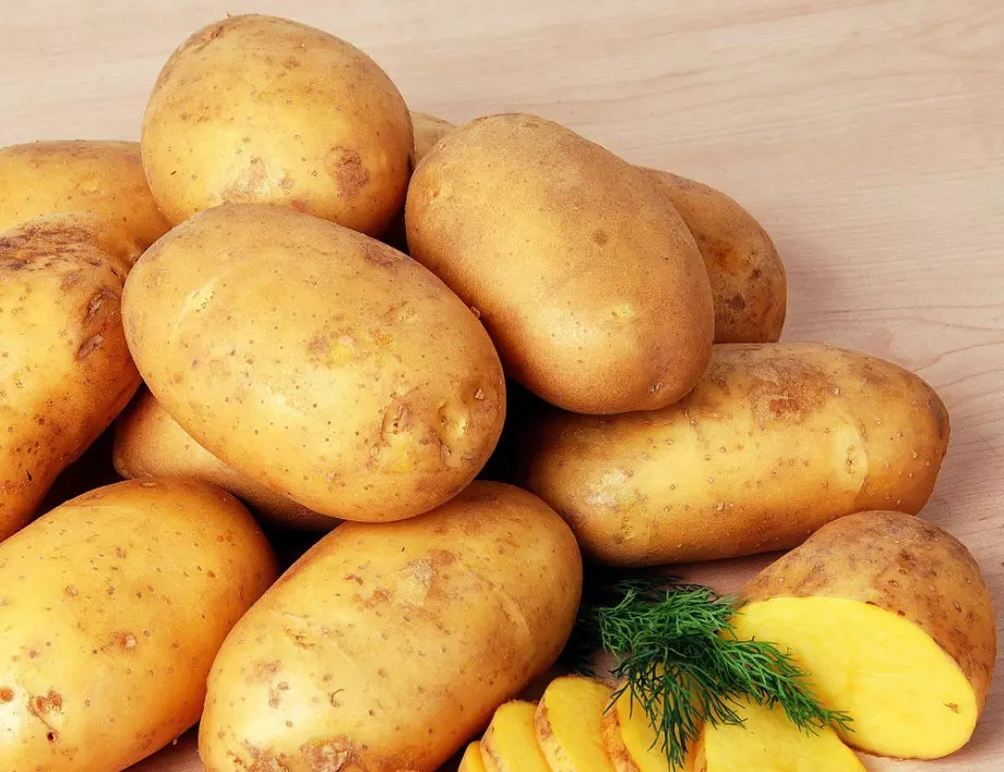 Безопасно ли е картофите да се съхраняват в хладилника?