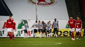 {{ otherArticle[0].article.title }}