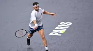 Необясним гейм усложни наглед лесна победа за Григор Димитров в Париж