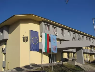 Болницата и библиотеката в Асеновград ще имат собствени инсталации за ток