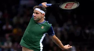 {{ otherArticle[0].article.title }}