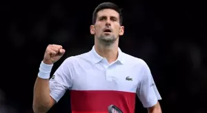 Джокович премина през Монфис в Париж без игра