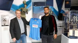 {{ otherArticle[0].article.title }}