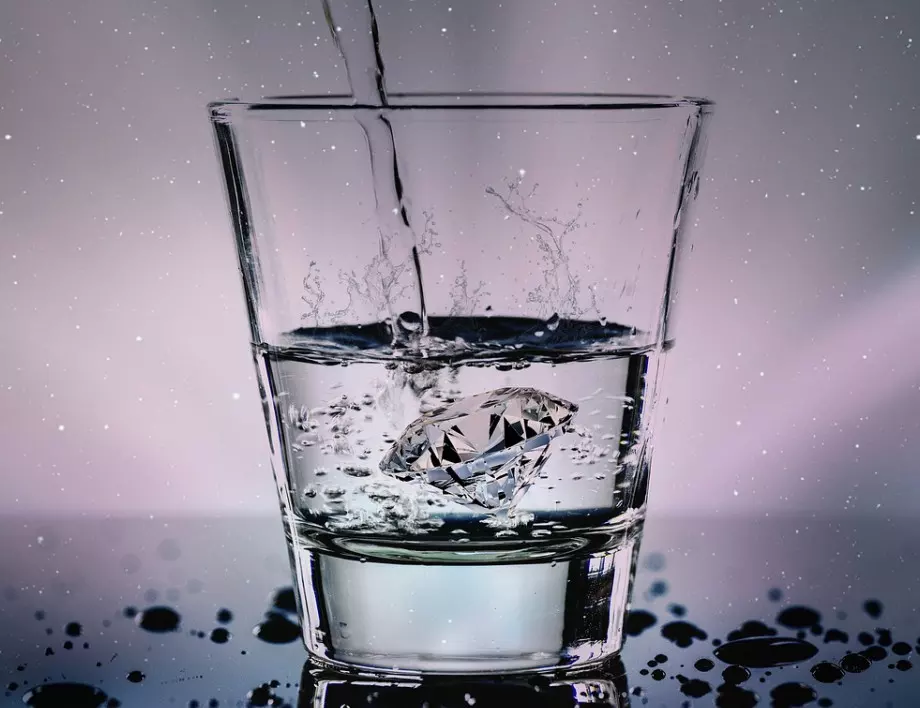 Няма да повярвате какво ще се случи с тялото ви, ако замените напитките с ВОДА