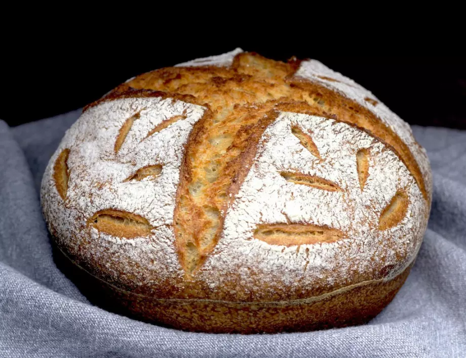 Рецептата за селски хляб, по която всички са полудели