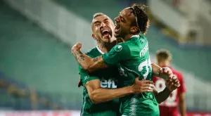 {{ otherArticle[0].article.title }}