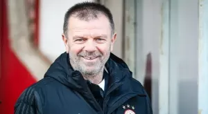 {{ otherArticle[0].article.title }}