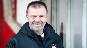 {{ otherArticle[0].article.title }}