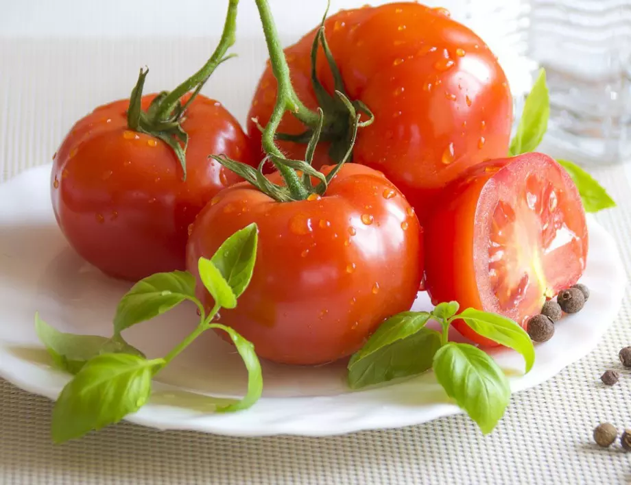 3 рецепти с домати, с които ще изненадате всички вкъщи