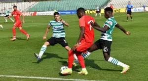 Комичен епизод от мача Черно море - Царско село става хит в социалните мрежи (ВИДЕО)