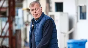 {{ otherArticle[0].article.title }}