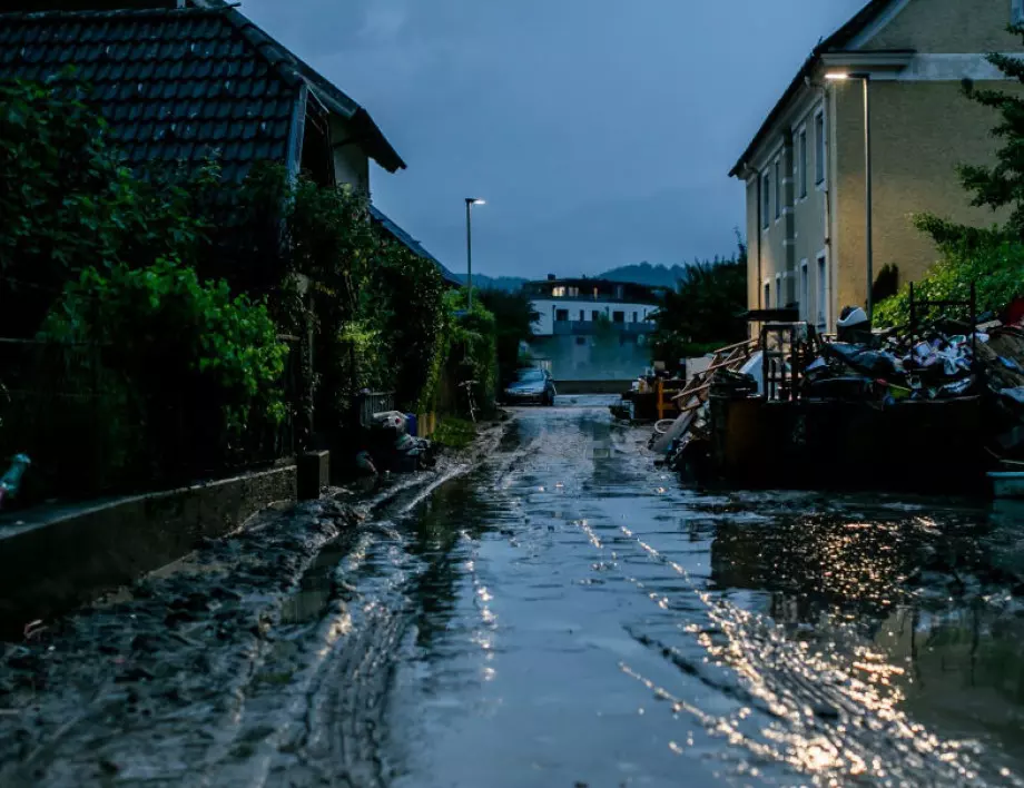 Нарасна броят на жертвите от наводненията в Турция