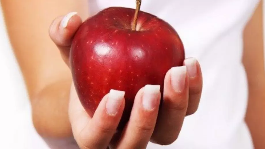 Ядат ви се често ябълки - причината може да е в тези заболявания