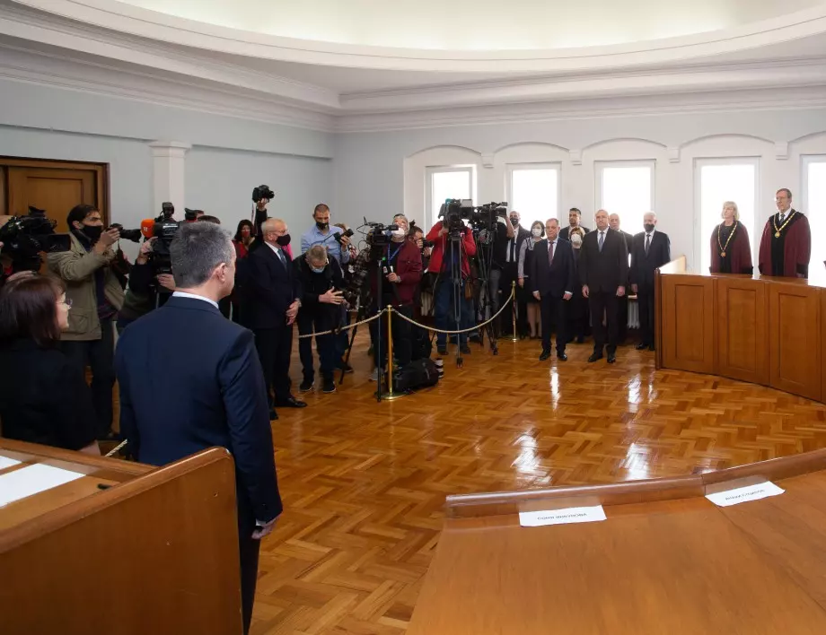 Янаки Стоилов и Соня Янкулова се заклеха като конституционни съдии