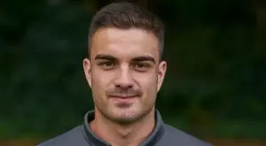 {{ otherArticle[0].article.title }}