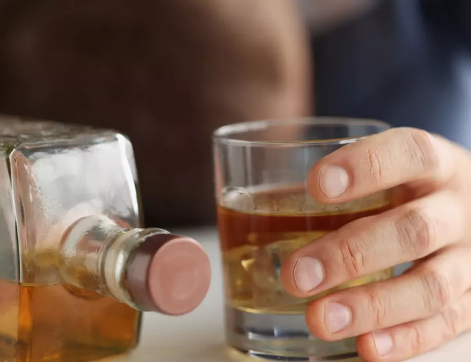 Лекар каза какво причинява пиенето на алкохол - последиците са за цял живот