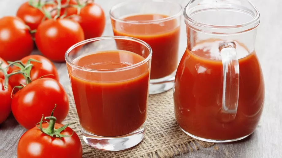 Какво ще се случи с тялото ви, ако всеки ден пиете 1 чаша доматен сок