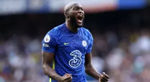 {{ otherArticle[0].article.title }}