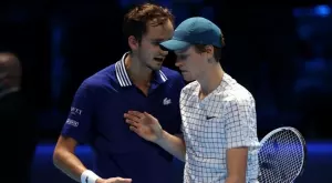 Неочаквано трудно: 8 от 8 за Даниил Медведев във Финалите на ATP (ВИДЕО)