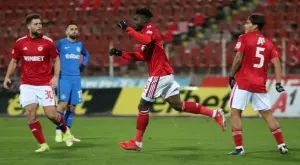 {{ otherArticle[0].article.title }}