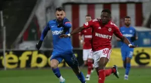 {{ otherArticle[0].article.title }}