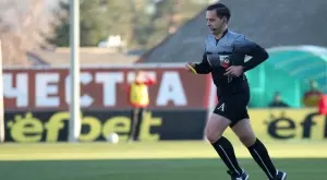 {{ otherArticle[0].article.title }}