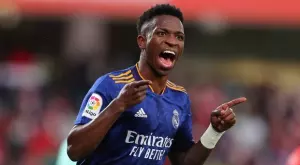 Винисиус просто няма спирка! Сътвори ново необяснимо движение (ВИДЕО)