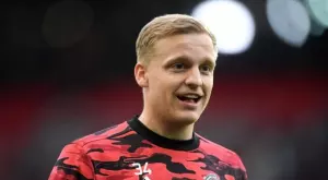 {{ otherArticle[0].article.title }}