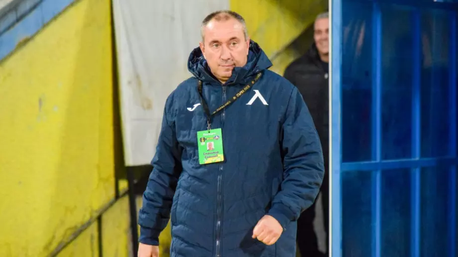 Станимир Стоилов даде обещание на феновете на Левски за 2022 година