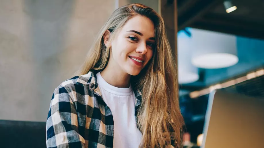 Какво причинява на тялото ви стоенето по цял ден на компютър? Отговорът ще ви изненада