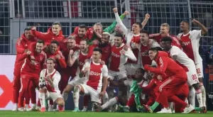 Няма кой да ги спре! Аякс с 5 от 5 в Шампионска лига след втори паметен обрат