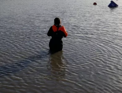 Наводненията в Русия: Катастрофа с лодка - пиян ли е кормчията? (ВИДЕО)