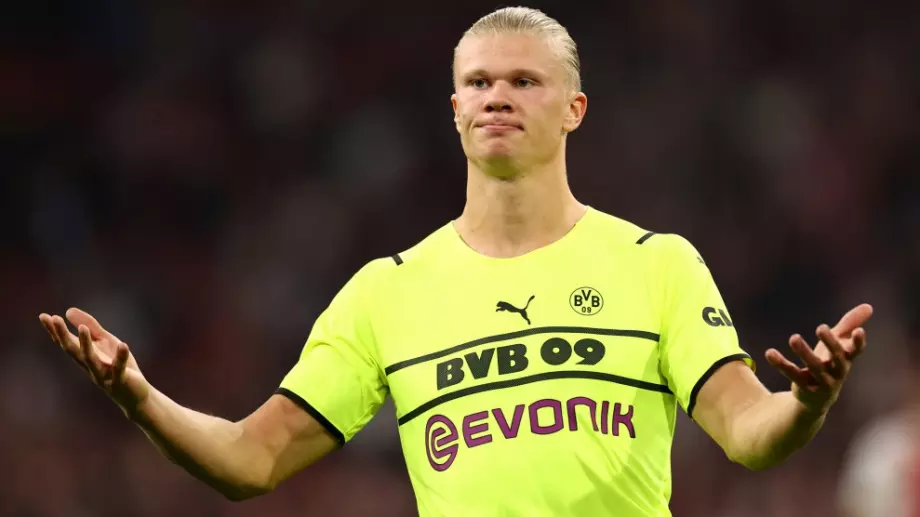 "Искри" между Ерлинг Холанд и Борусия Дортмунд, нападателят призна за натиск от клуба