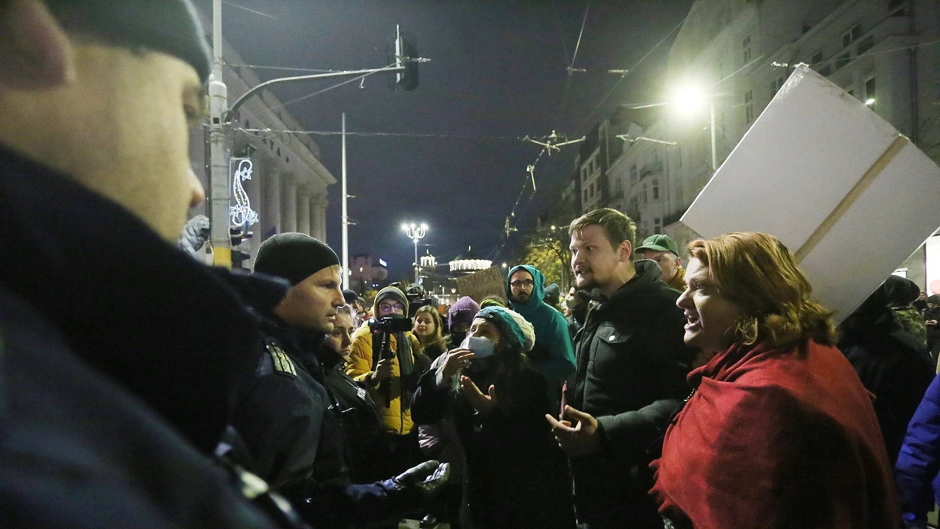 "Нито една повече" ще протестират: ЛГБТИ хората не са защитени от насилие и хомофобски атаки 