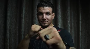 Франк Мир - кралят на ключовете с "конска сила и нестандартна техника"