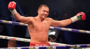 {{ otherArticle[0].article.title }}