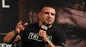 Франк Мир пренебрегна поздрава на Кубрат Пулев по време на кантара (ВИДЕО)