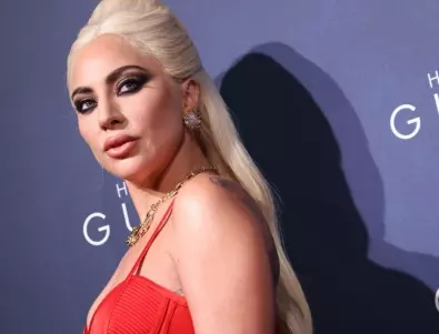 Лейди Гага пуска ново парче към филма 