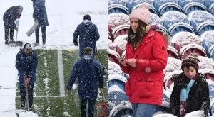 Да се вдигнеш от САЩ, да прекосиш Океана за любимия отбор и да отменят мача....