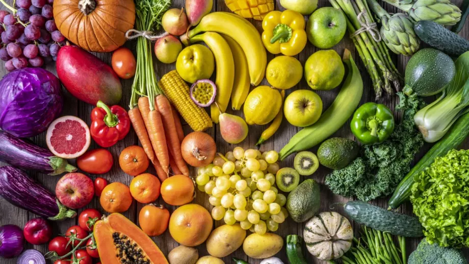 Лекар: Яжте тези плодове и зеленчуци, за да понижите холестерола и да отслабнете