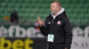 {{ otherArticle[0].article.title }}