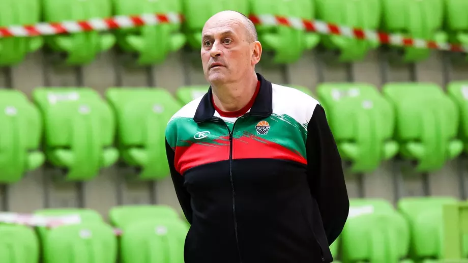 България излиза срещу Чехия - кои ще бъдат 12-те "лъвове" на Росен Барчовски?