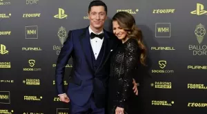 След 10 години: Левандовски "преби" сватбата си, феновете с куп шеги (СНИМКИ)