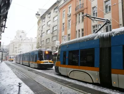 Трамвай блъсна млада жена в центъра на столицата
