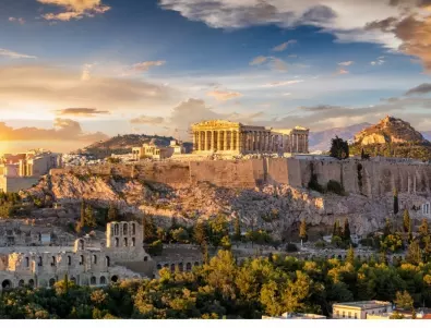 Затварят Акропола в обедните часове заради жегите